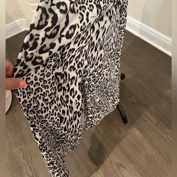 America & Beyond Maxi Beach Cover up - Picture 4 of 9